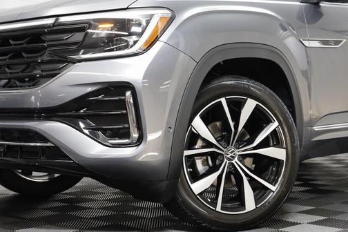2025 Volkswagen Atlas 2.0T SEL Premium R-Line 4MOTION