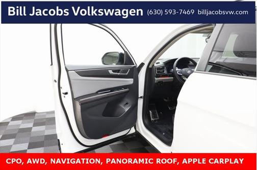 2024 Volkswagen Atlas 2.0T SE w/Technology 4MOTION
