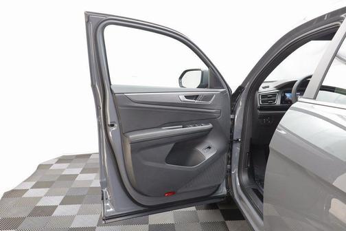 2026 Volkswagen Atlas Cross Sport 2.0T SE w/Technology 4MOTION