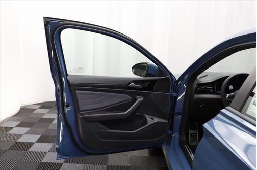2025 Volkswagen Jetta GLI 2.0T Autobahn