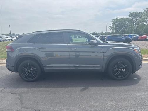 2025 Volkswagen Atlas Cross Sport 2.0T SEL