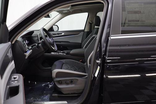 2026 Volkswagen Atlas Peak Edition