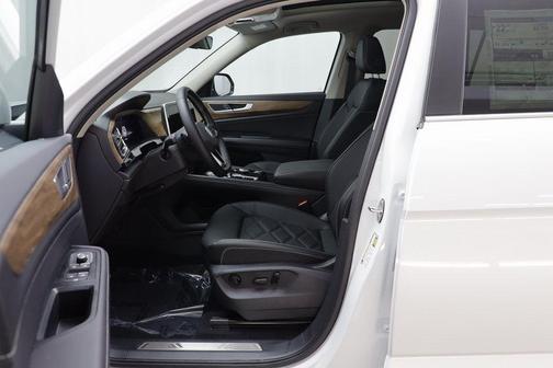 2026 Volkswagen Atlas 2.0T SE w/Technology 4MOTION