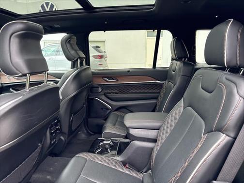 2021 Jeep Grand Cherokee L Summit