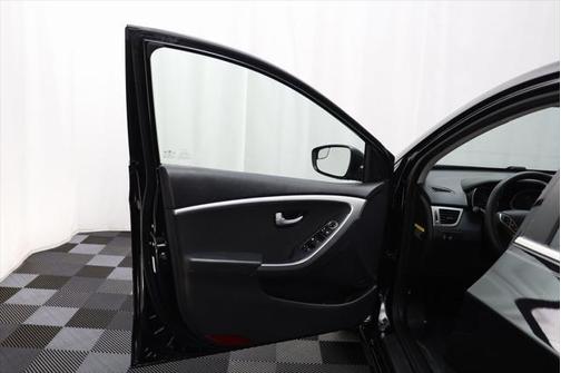2016 Hyundai Elantra GT Base