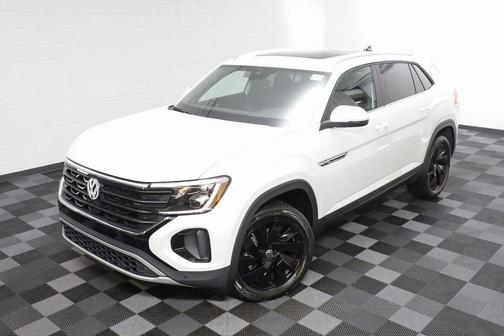 2026 Volkswagen Atlas Cross Sport 2.0T SE w/Technology 4MOTION