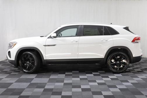 2026 Volkswagen Atlas Cross Sport 2.0T SE w/Technology 4MOTION