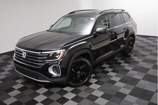 2025 Volkswagen Atlas 2.0T SE w/Technology 4MOTION