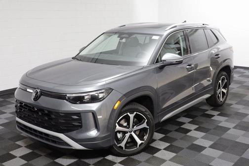 2025 Volkswagen Tiguan 2.0T SE 4MOTION