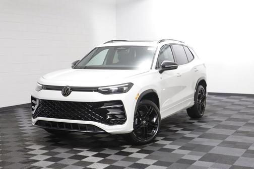 2026 Volkswagen Tiguan 2.0T SE R-Line Black 4MOTION