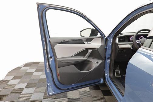 2025 Volkswagen Tiguan 2.0T SE R-Line Black 4MOTION