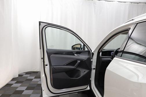 2025 Volkswagen Tiguan 2.0T SE 4MOTION