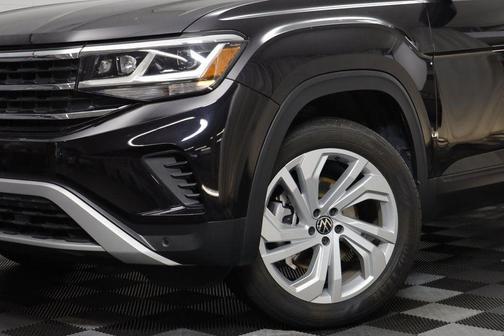 2023 Volkswagen Atlas 2.0T SE w/Technology 4MOTION