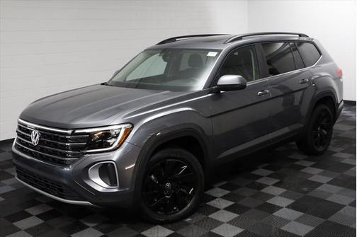 2025 Volkswagen Atlas 2.0T SE w/Technology 4MOTION
