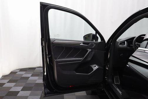 2022 Volkswagen Tiguan 2.0T SEL R-Line 4MOTION