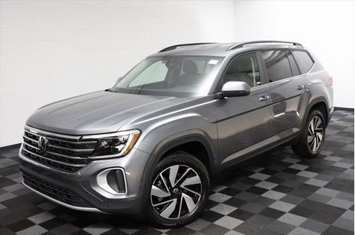 2025 Volkswagen Atlas 2.0T SE w/Technology 4MOTION