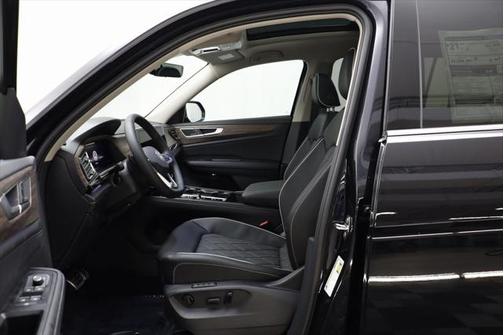 2025 Volkswagen Atlas 2.0T SEL Premium R-Line 4MOTION
