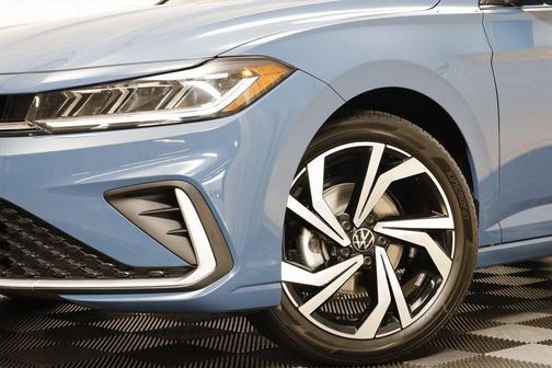 2025 Volkswagen Jetta 1.5T SEL