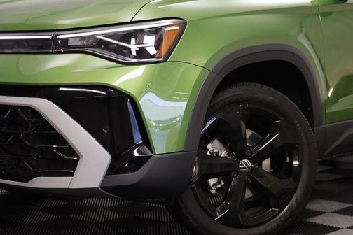 2025 Volkswagen Taos 1.5T SEL