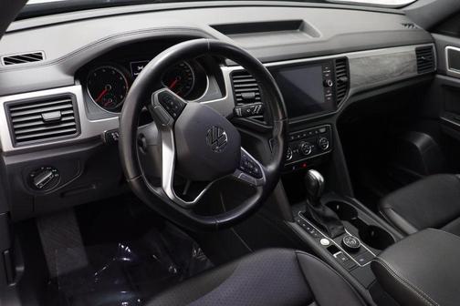 2020 Volkswagen Atlas Cross Sport 2.0T SE w/Technology 4MOTION