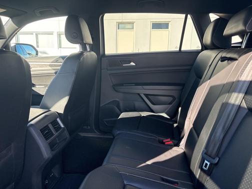 2020 Volkswagen Atlas Cross Sport 2.0T SE w/Technology 4MOTION