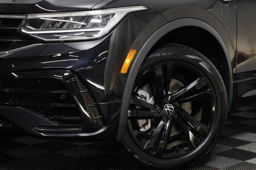 2024 Volkswagen Tiguan 2.0T SE R-Line Black 4MOTION