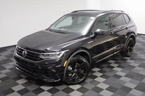 2024 Volkswagen Tiguan 2.0T SE R-Line Black 4MOTION