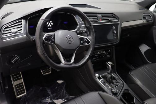 2024 Volkswagen Tiguan 2.0T SE R-Line Black 4MOTION