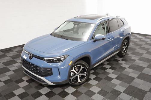 2025 Volkswagen Tiguan 2.0T SE 4MOTION