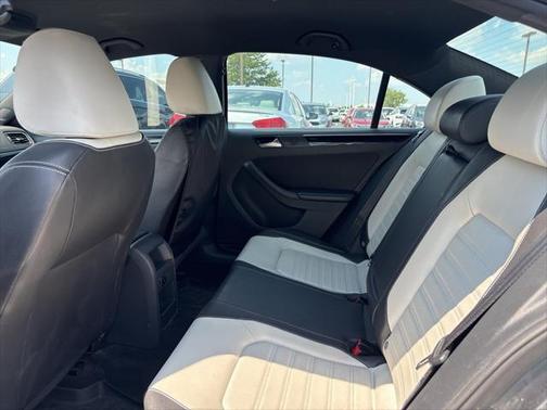 2015 Volkswagen Jetta 1.8T Sport