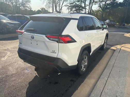 2024 Toyota RAV4 Hybrid LE
