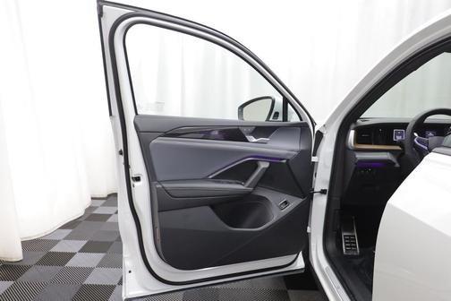 2026 Volkswagen Tiguan 2.0T SEL R-Line 4MOTION