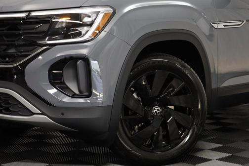 2026 Volkswagen Atlas Cross Sport 2.0T SE w/Technology 4MOTION