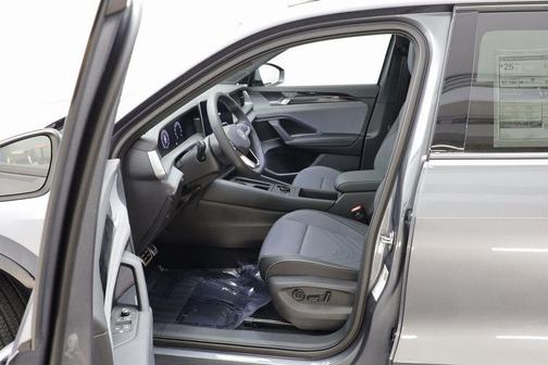 2025 Volkswagen Tiguan 2.0T SE R-Line Black 4MOTION