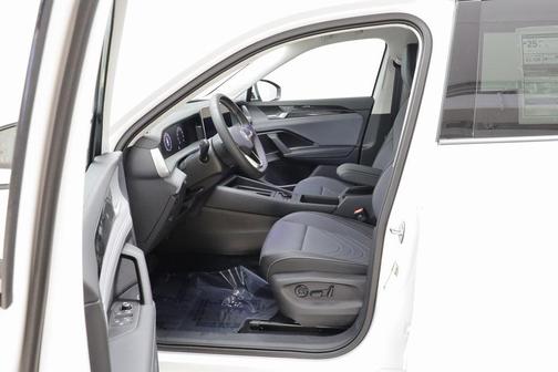 2025 Volkswagen Tiguan 2.0T SE 4MOTION