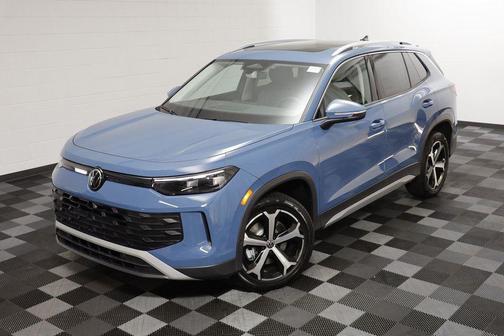 2025 Volkswagen Tiguan 2.0T SE 4MOTION