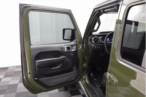 2021 Jeep Gladiator Willys 4x4