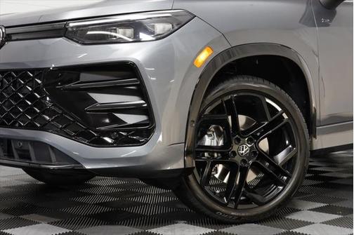 2025 Volkswagen Tiguan 2.0T SE R-Line Black 4MOTION