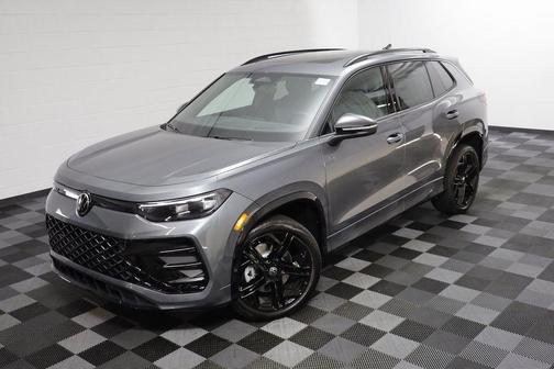 2025 Volkswagen Tiguan 2.0T SE R-Line Black 4MOTION