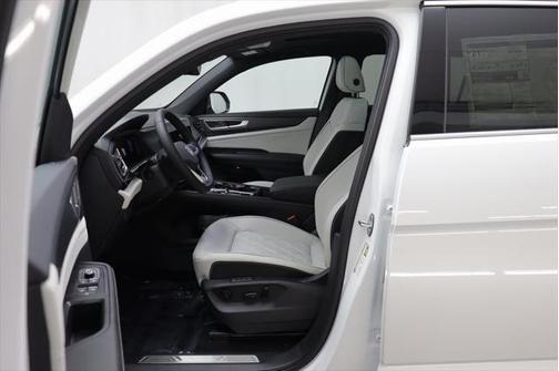 2025 Volkswagen Atlas Cross Sport 2.0T SEL Premium