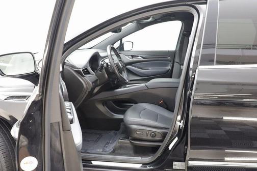 2022 Buick Enclave AWD Essence