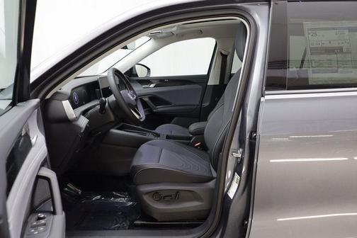 2025 Volkswagen Tiguan 2.0T SE 4MOTION