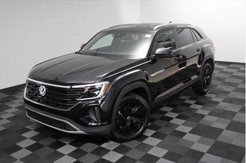 2025 Volkswagen Atlas Cross Sport 2.0T SE w/Technology 4MOTION