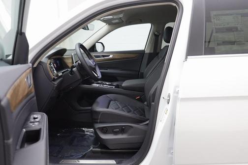 2026 Volkswagen Atlas 2.0T SE w/Technology 4MOTION