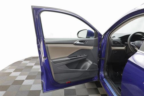 2023 Volkswagen Taos 1.5T SEL