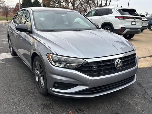 2021 Volkswagen Jetta 1.4T R-Line