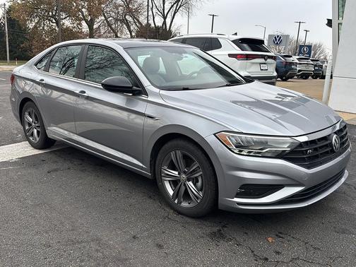 2021 Volkswagen Jetta 1.4T R-Line