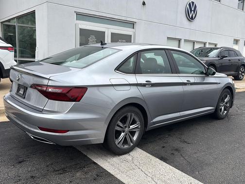 2021 Volkswagen Jetta 1.4T R-Line