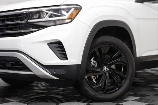 2022 Volkswagen Atlas 3.6L SE w/Technology
