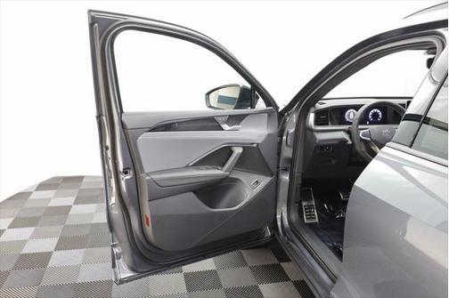 2025 Volkswagen Tiguan 2.0T SE R-Line Black 4MOTION